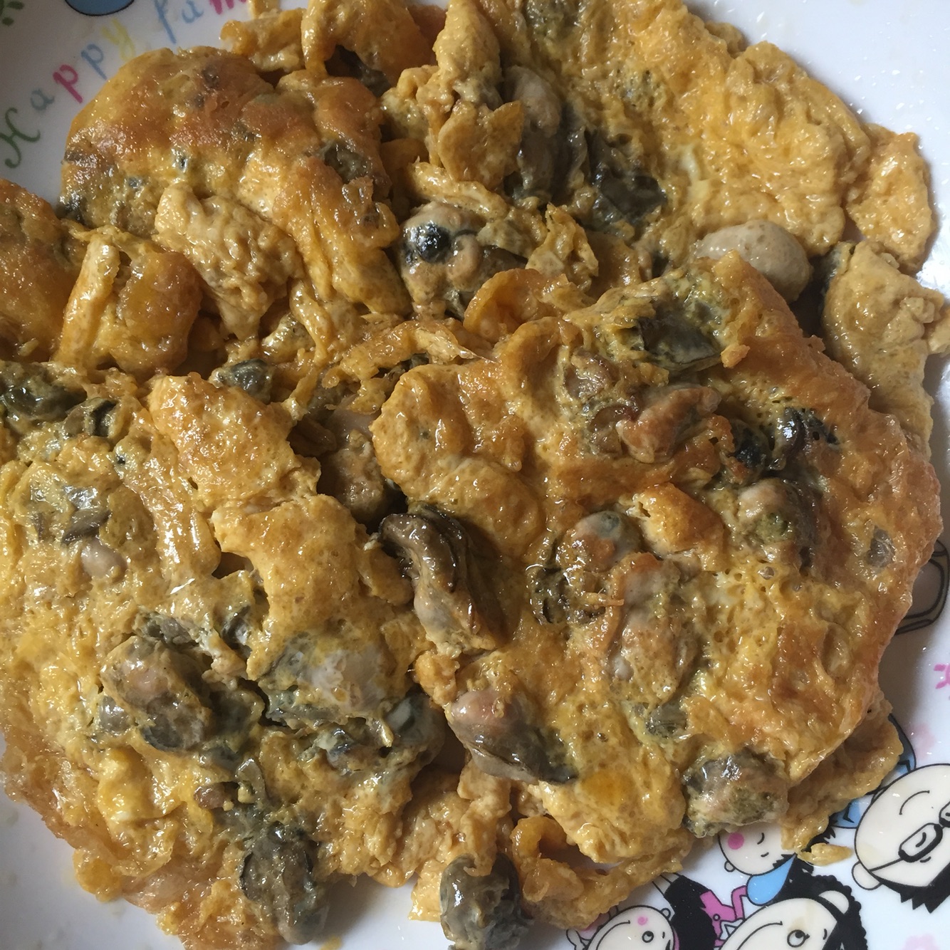 Fried eggs with oysters