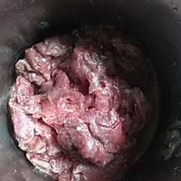 黑胡椒炒牛肉的做法图解1