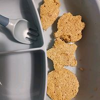 宝宝最爱——红枣芝麻小米饼的做法图解10