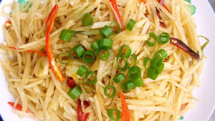 家常土豆丝