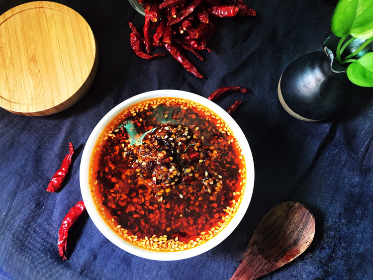 辣椒油—会上瘾的美味的做法