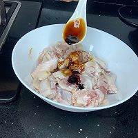滋补养生冬虫草花蒸鸡的做法图解3