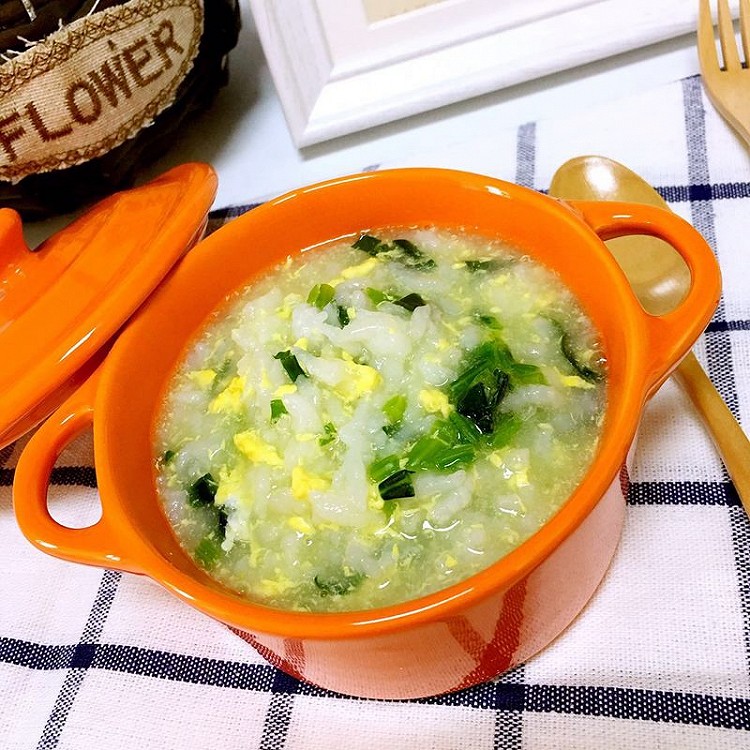 宝宝蛋黄菠菜粥的做法