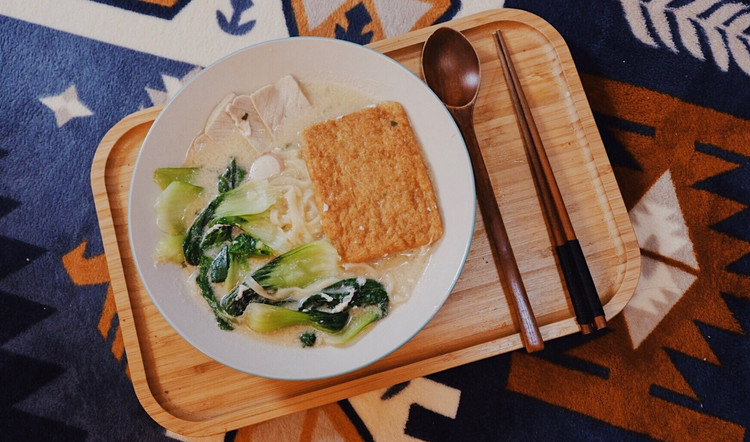 日清油豆腐泡面/好吃的秘密的做法