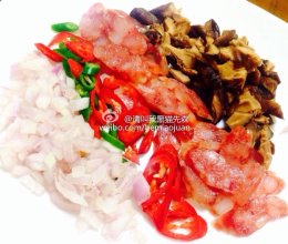 （不用炒的“炒饭”）无油的“香菇腊肉饭”的做法