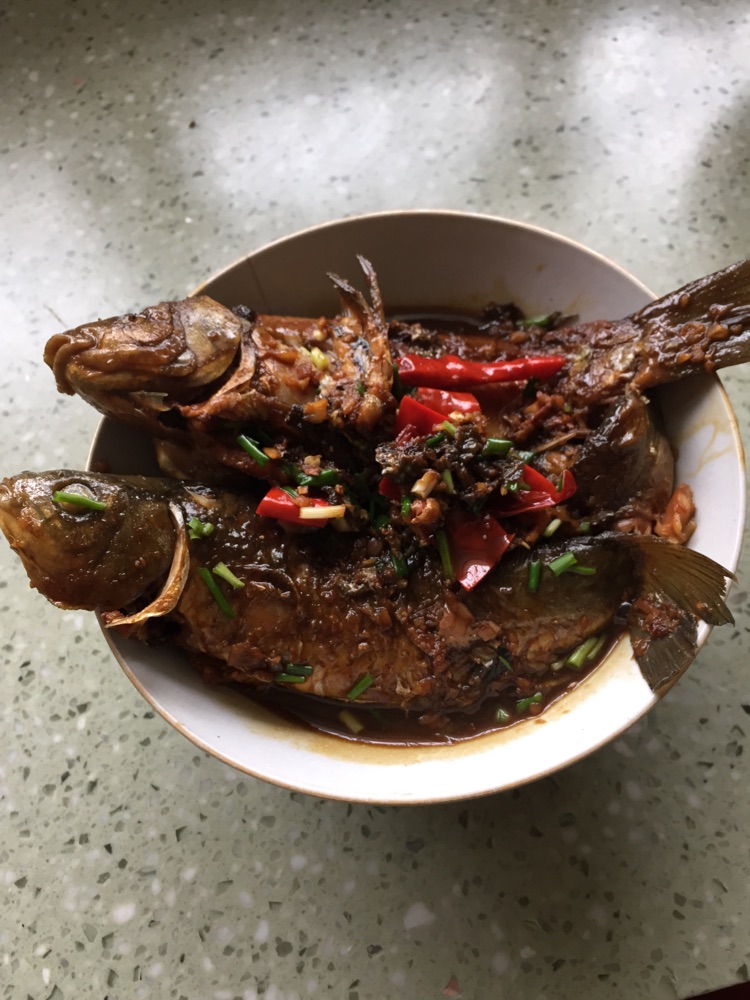 红烧鲫鱼