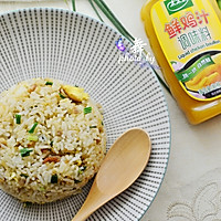 鸡汁肉末炒饭 #太太乐鲜鸡汁中式#的做法图解1