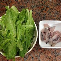 鱼片生菜汤的做法图解1