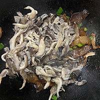 蘑菇炒肉的做法图解9