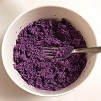 饺子皮紫薯饼的做法图解2