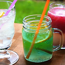 1分钟学会，3款颜值爆表的夏日特饮，西瓜花式吃法冰爽解渴