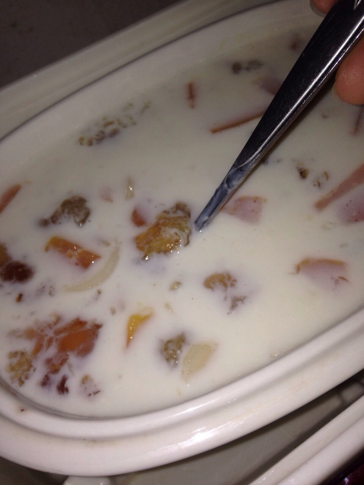 桃胶奶的做法