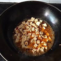 菜鸟级麻婆豆腐脆皮肠的做法图解3