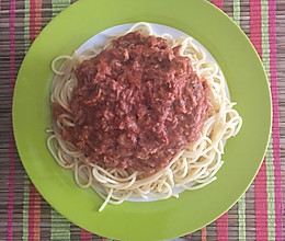 茄汁金枪鱼意面 Tuna Bolognese Pasta的做法