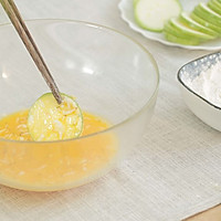 虾皮西葫芦饼&香菇滑鸡粥的做法图解10