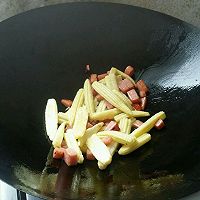 玉米笋炒火腿的做法图解5
