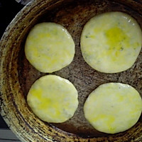 韭菜鸡蛋木耳馅饼的做法图解9