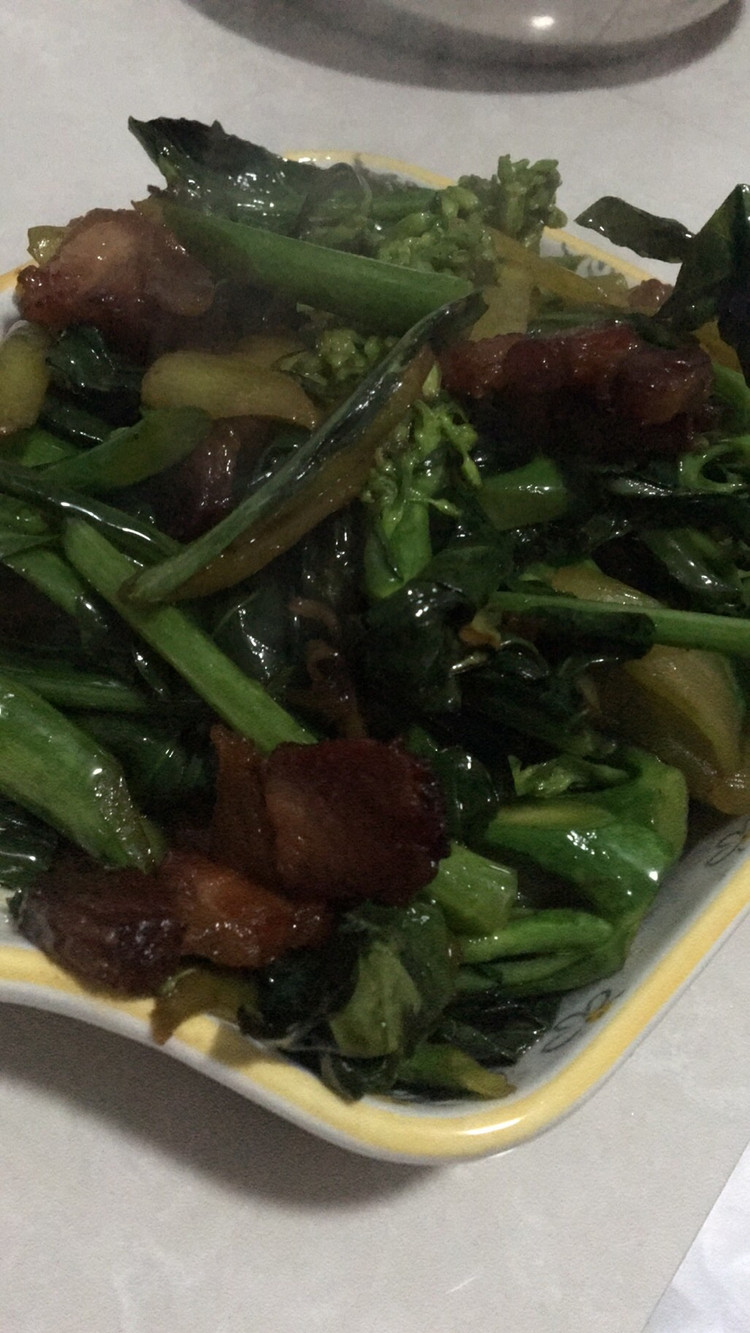 芥兰炒腊肉的做法