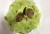 香肠炒包心菜的做法