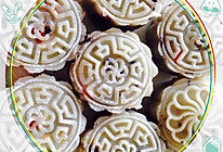 蓝莓绿豆馅松子冰皮月饼的做法