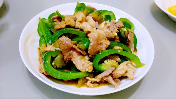 灯椒溜肉片