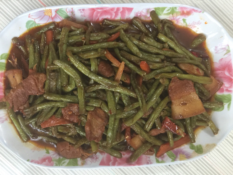 豆角烧肉的做法