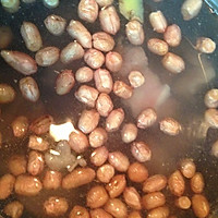 猪软骨花生香菇汤（超级适合孩子吃）的做法图解3
