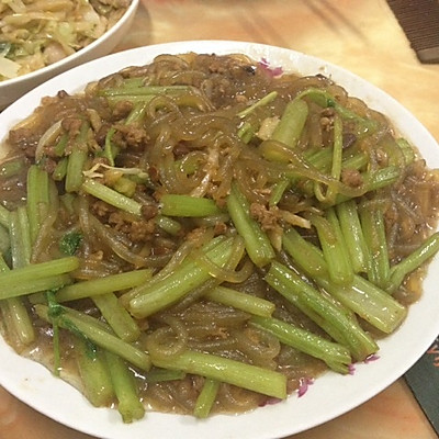 肉末芹菜粉条