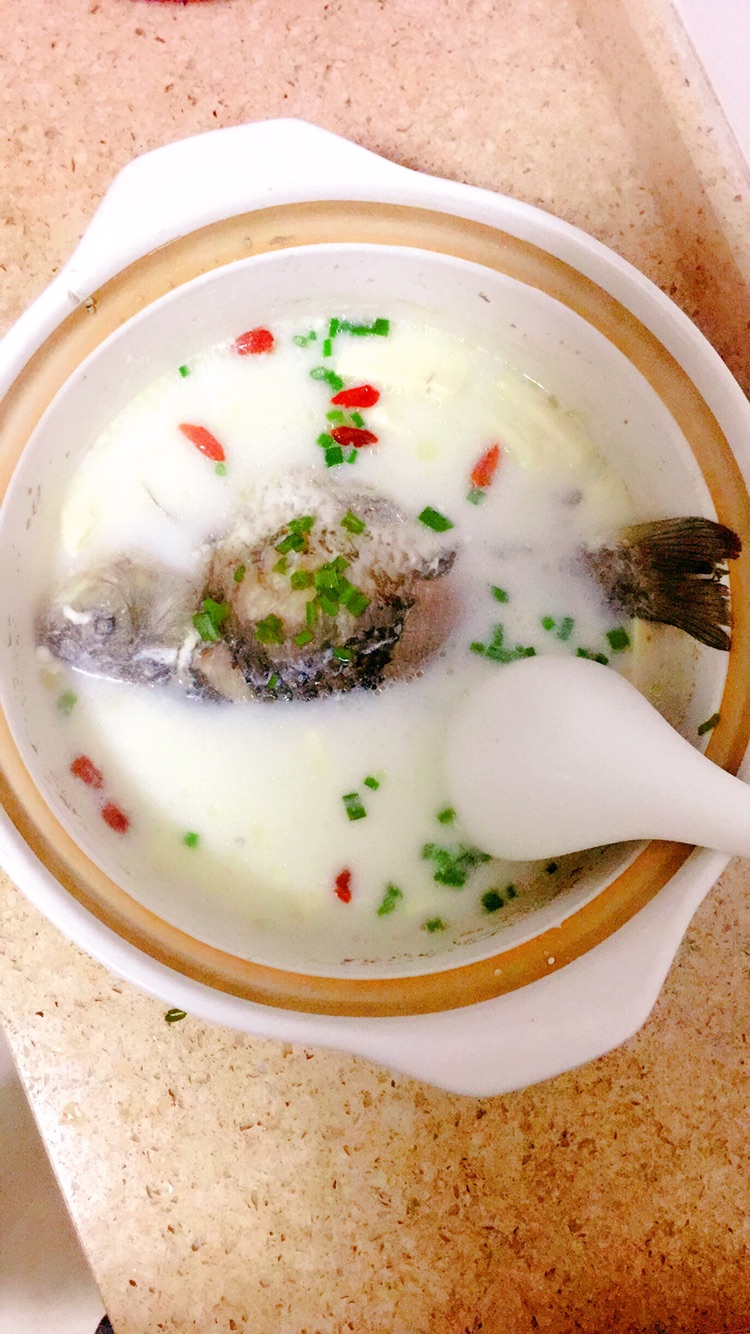 Crucian in milk soup