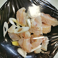 炸巴沙鱼的做法图解4