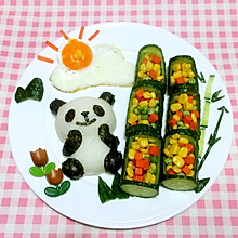 暖阳下“小熊猫吃竹子”儿童餐