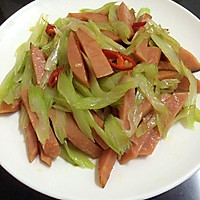 芹菜炒香肠的做法图解2