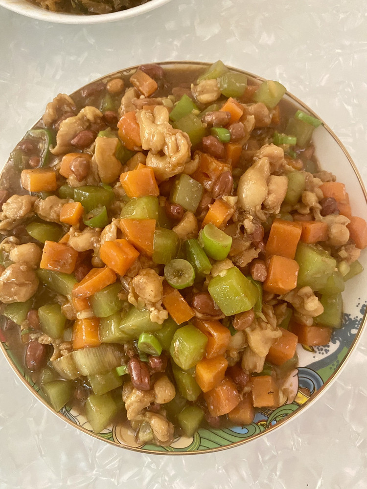 宫保鸡丁-正宗的鸡腿肉版的做法