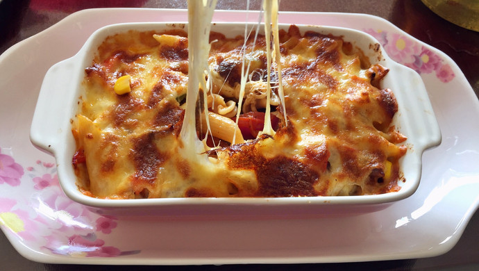芝士牛肉焗通心粉