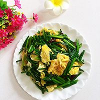 韭菜苔炒鸡蛋的做法图解11