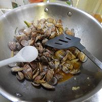 沙茶味蛤蜊的做法图解7