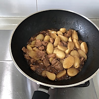 新土豆烧肉的做法图解8