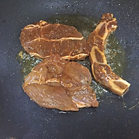 香煎黑椒牛肩排#豆果魔兽季部落#的做法图解8