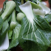 超级简单的蚝油香菇油菜的做法图解1
