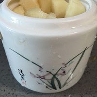 川贝冰糖雪梨的做法图解2