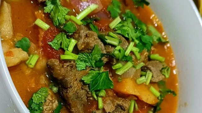 西红柿牛腩汤的做法