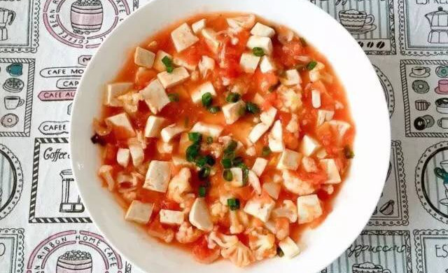 花菜番茄炖豆腐