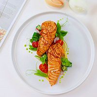 精致美味又健康～香煎三文鱼的做法图解7