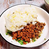 #厨房有维达洁净超省心#双花肉末三角饭团～小朋友的爱的做法图解9