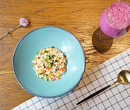 精致早餐：奶油蔬菜烩饭配火龙果养颜汁的做法