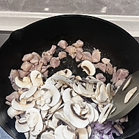 口蘑鸡腿青酱意面的做法图解9