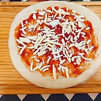 青椒火腿披萨#龙年好运来 乐享豪吉味#的做法图解13