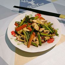 蒜苔炒鸡蛋