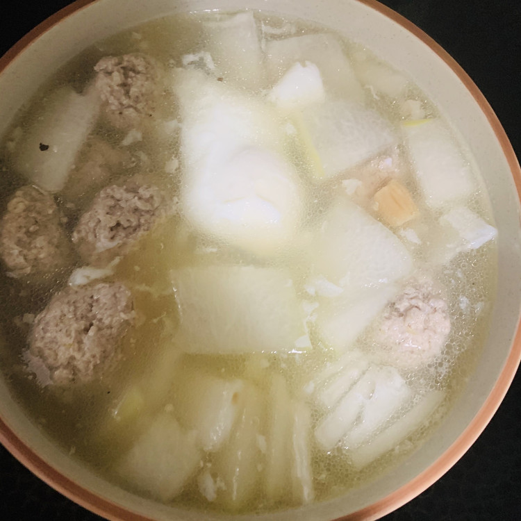 冬瓜汽水丸子汤的做法