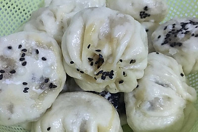猪肉香菇包